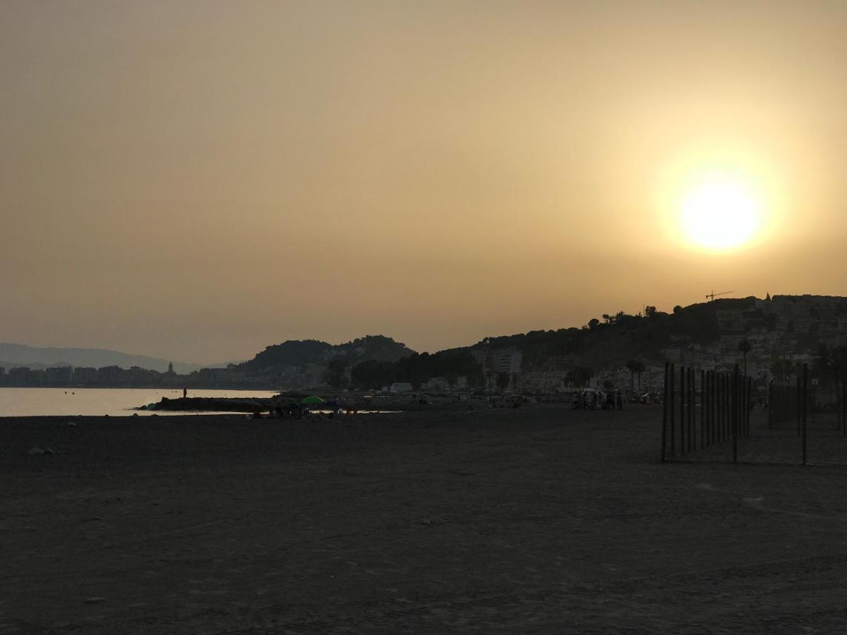 Malaga Beach House, 2 City Bikes, 2 Children'S Bikes, Wifi, Big Terrace, Bbq, Family, Childfriendly Esterno foto